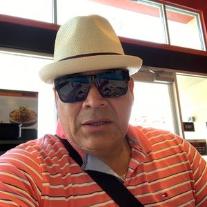 Meet your Posher, Sal